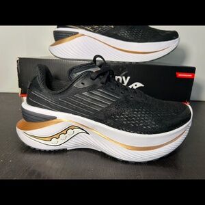 Saucony Endorphin Shift 3 Running Shoes Black/Goldstrck Womans 7B